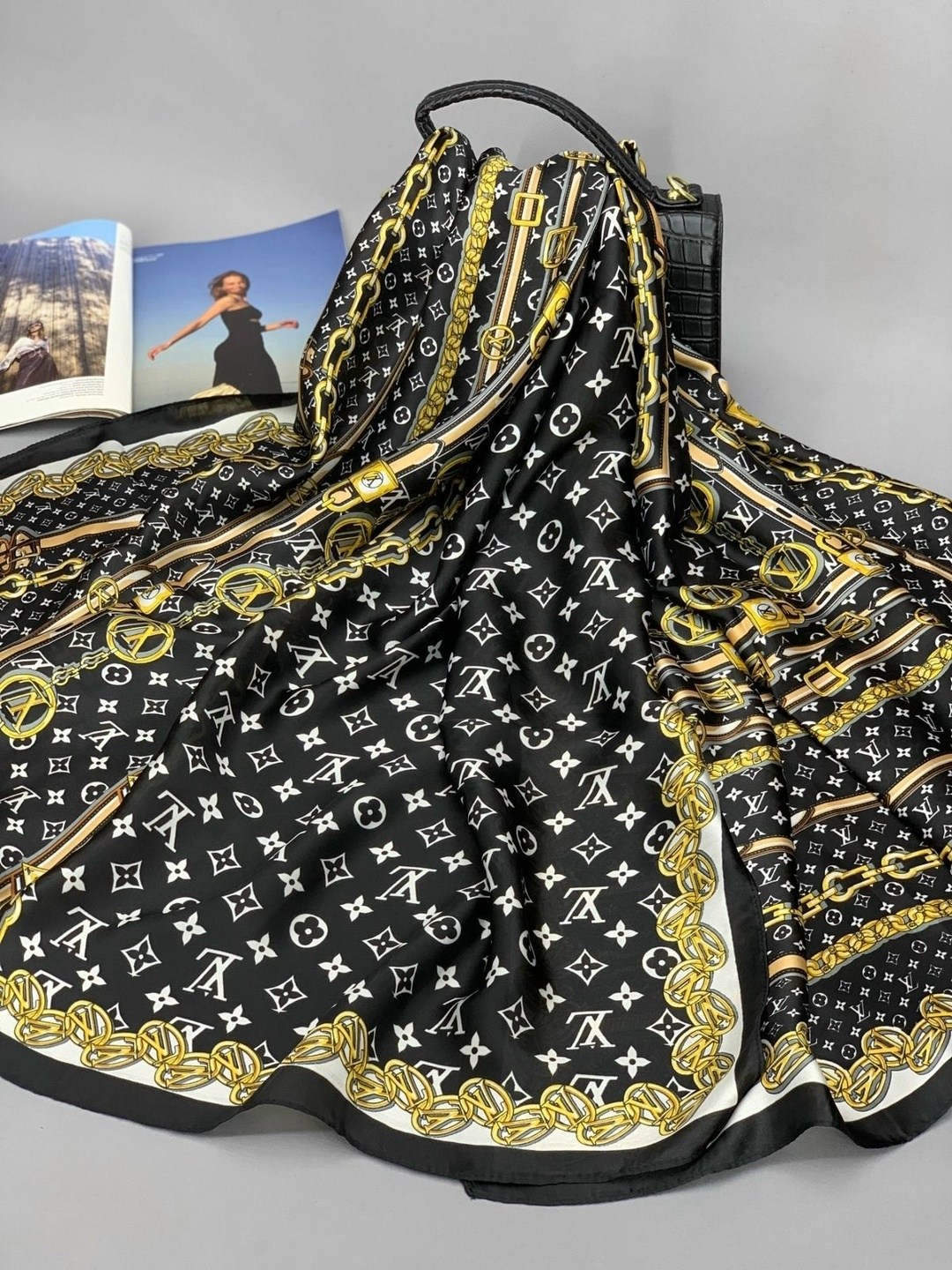 брендовый женский палантин louis vuitton,шарф шелковый,шарф louis vuitton,платок палантин,шарф платок