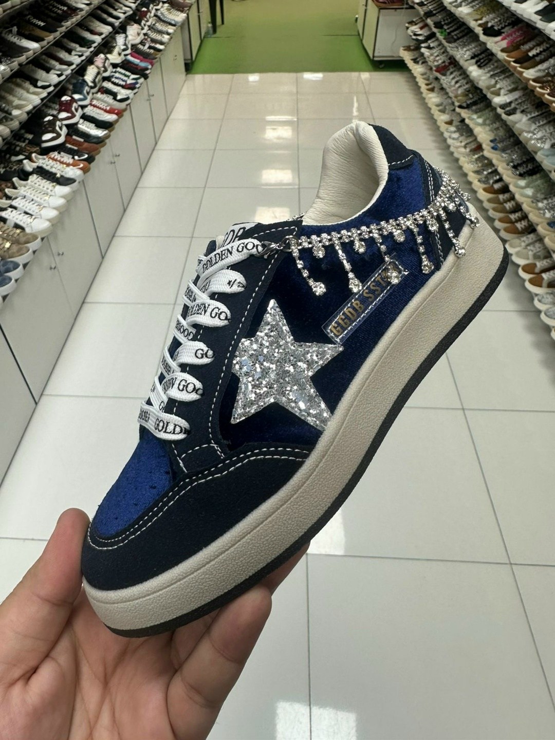 ,кеды golden goose,golden goose высокие кеды,кеды golden goose женские,кроссовки со звездами