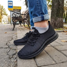 Кроссовки