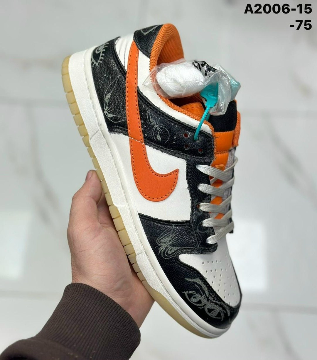 кроссовки,кроссовки nike sb dunk low,классические кроссовки,оранжевые кроссовки,nike dunk low