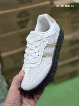 Кроссовки