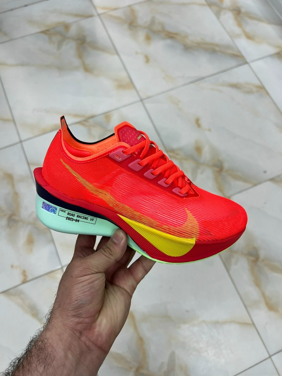 мужские кроссовки nike zoomx vaporfly next 2,кроссовки nike zoomx vaporfly next 2,кроссовки nike,кроссовки nike zoom fly,кроссовки
