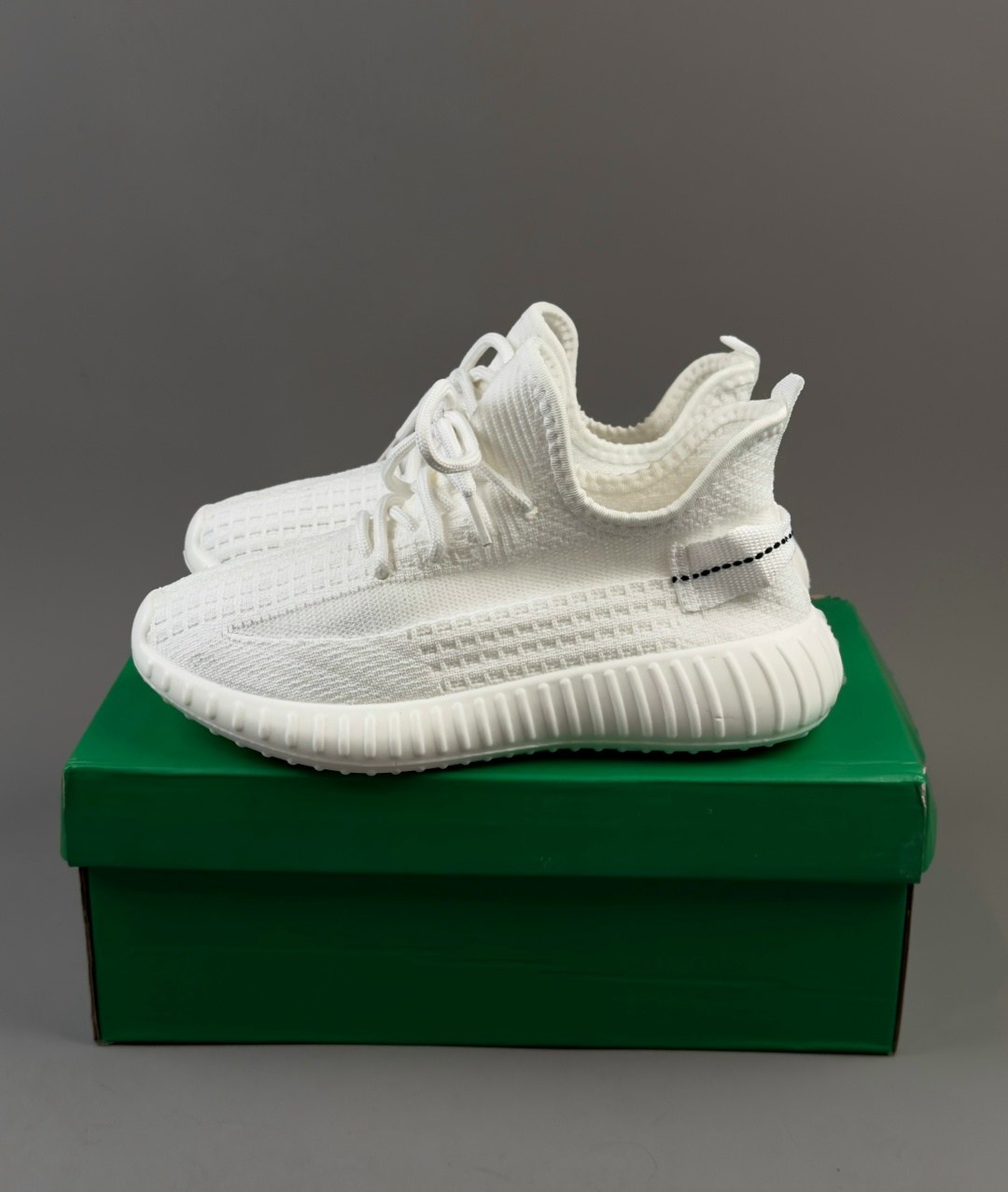 кроссовки изики женские настоящие,кроссовки,кроссовки изики женские,adidas yeezy boost 350 v2 white,кроссовки летние буст