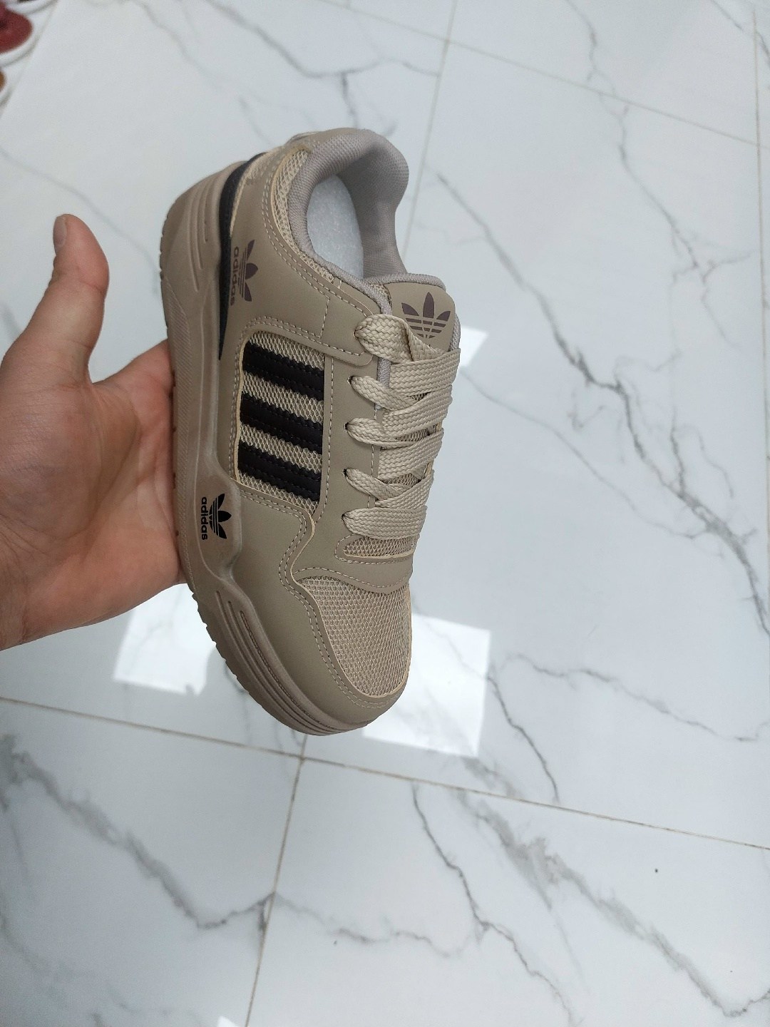 кроссовки женские adidas,кроссовки женскиe,,кроссовки adidas,кроссовки для женщин