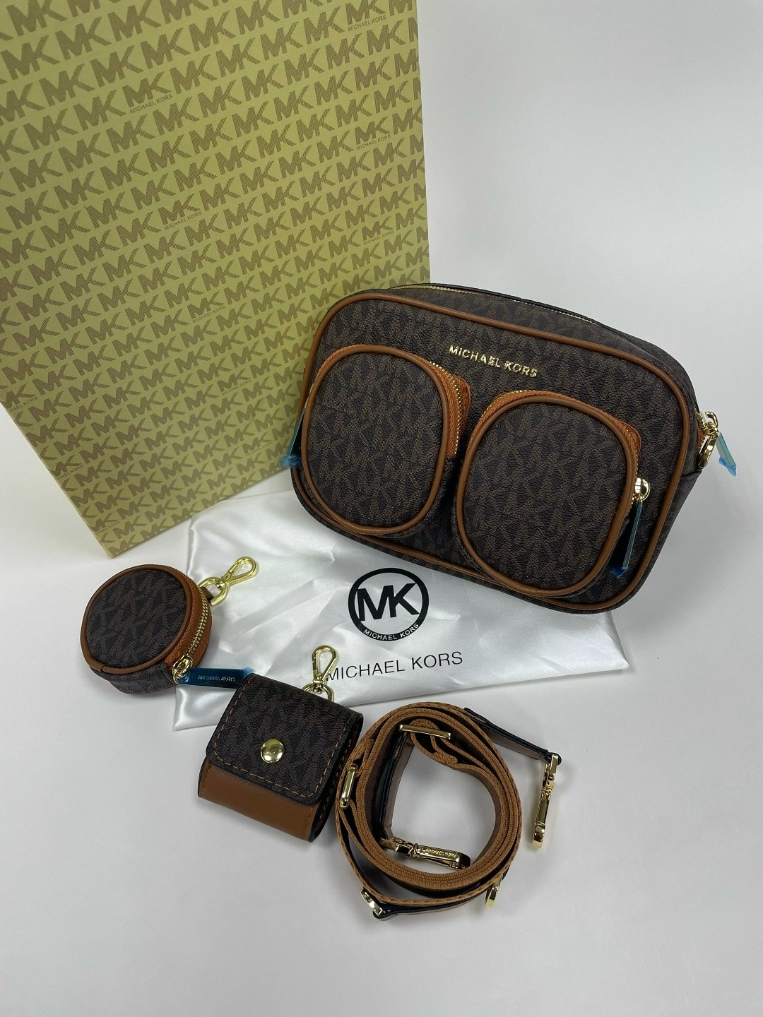 michael kors сумка на плечо,michael kors женская сумка,сумка michael kors,сумка кросс-боди michael kors,женская сумка через плечо michael kors