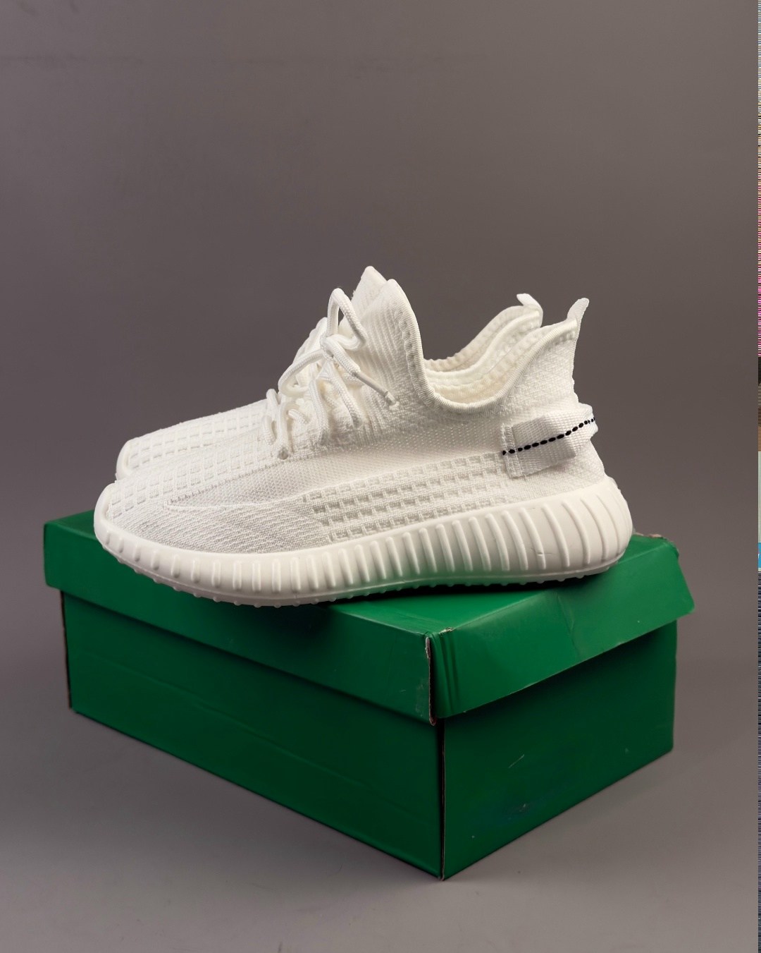 кроссовки изики женские настоящие,кроссовки,кроссовки изики женские,adidas yeezy boost 350 v2 white,кроссовки летние буст