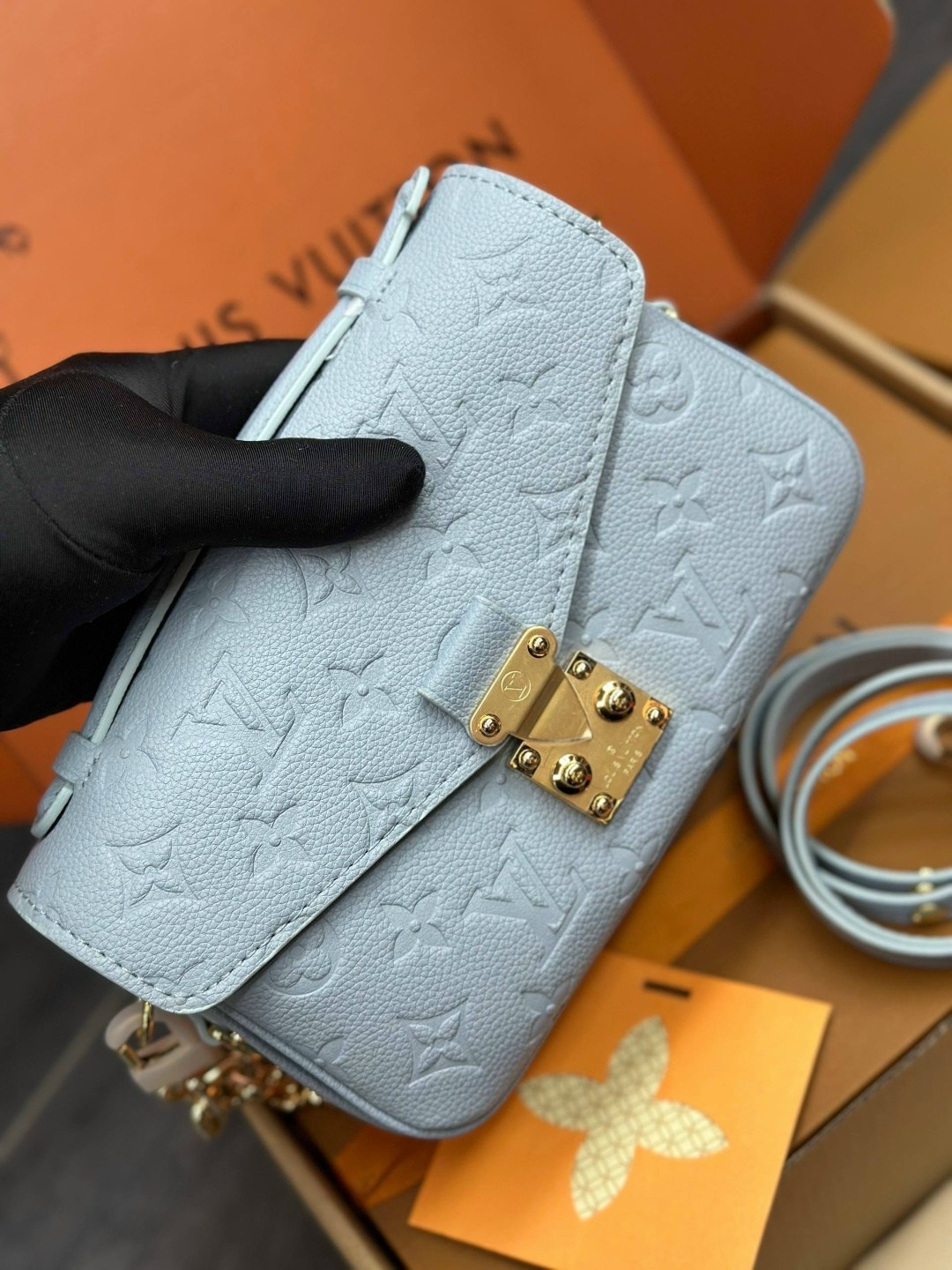 louis vuitton сумка на плечо,сумка женская louis vuitton,сумка louis vuitton,сумка через плечо средняя кросс-боди кожаная louis vuitton 462667657,модная сумка
