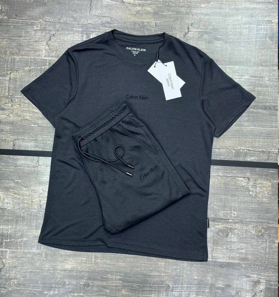 спортивный костюм calvin klein,повседневный костюм,мужская мода,костюм мужской,костюм мужской спортивный