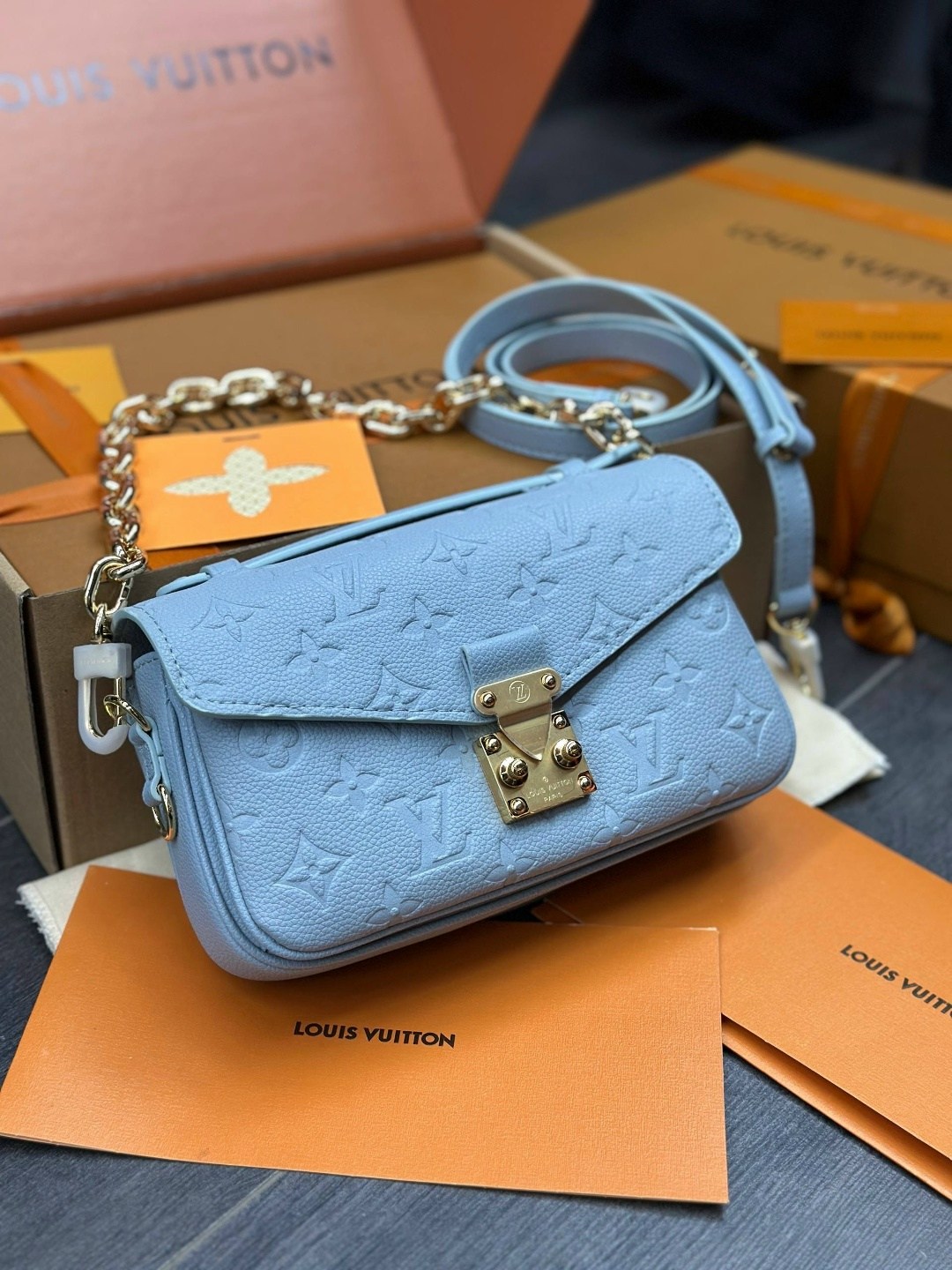 louis vuitton сумка на плечо,сумка женская louis vuitton,сумка louis vuitton,сумка через плечо средняя кросс-боди кожаная louis vuitton 462667657,модная сумка