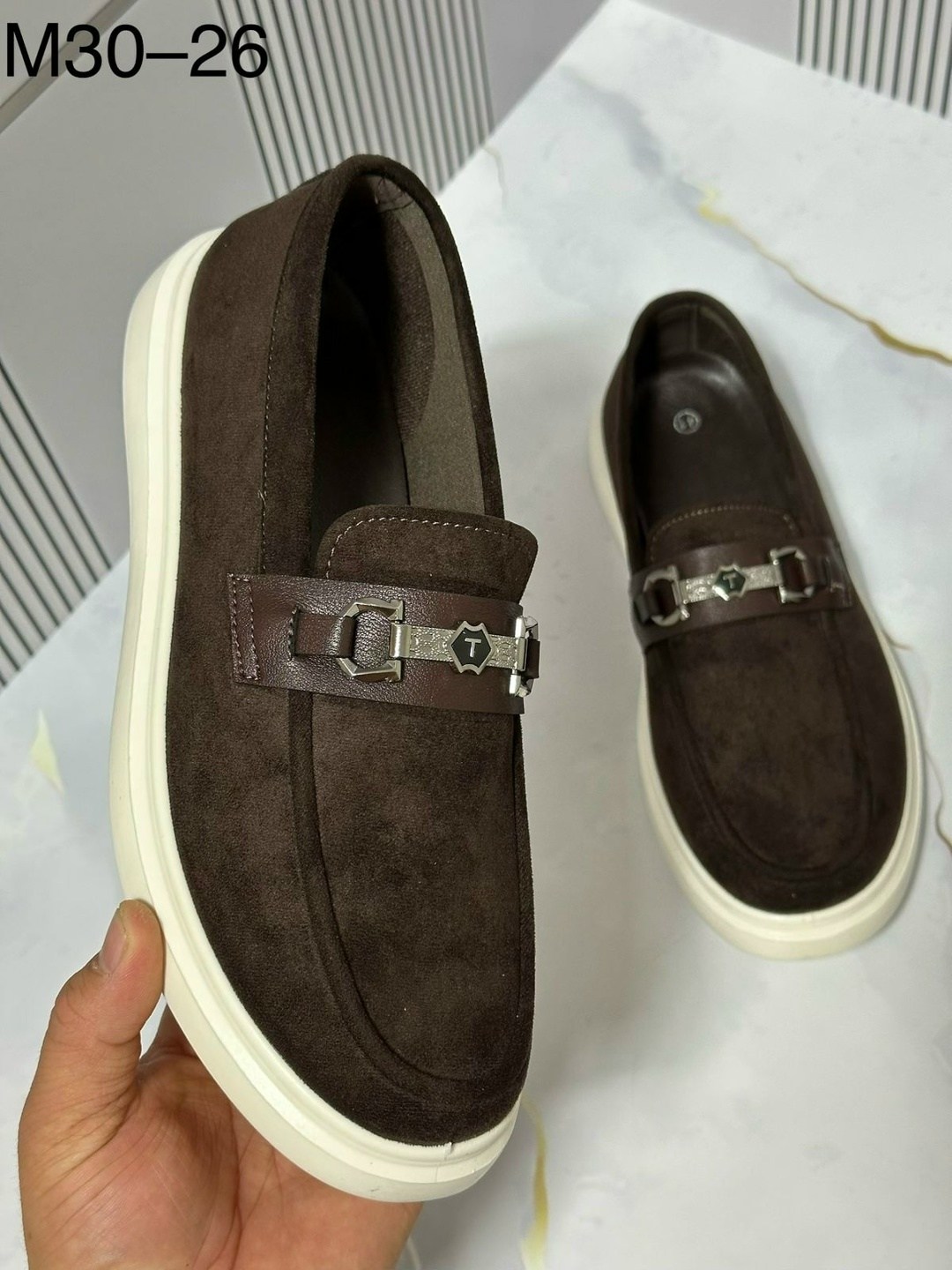 ,loro piana коричневые замшевые лоферы,мужские замшевые лоферы,лоферы loro piana мужские,замшевые лоферы