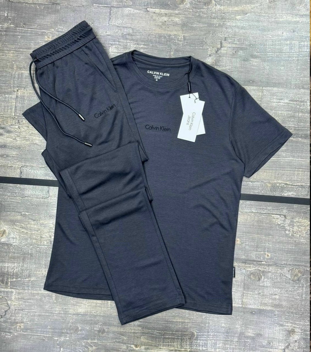 спортивный костюм calvin klein,повседневный костюм,мужская мода,костюм мужской,костюм мужской спортивный