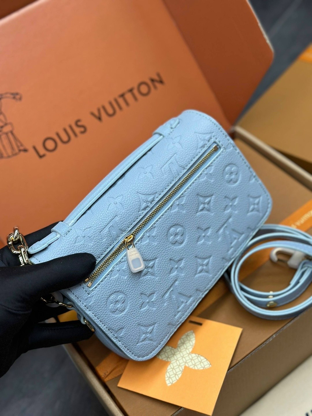 louis vuitton сумка на плечо,сумка женская louis vuitton,сумка louis vuitton,сумка через плечо средняя кросс-боди кожаная louis vuitton 462667657,модная сумка