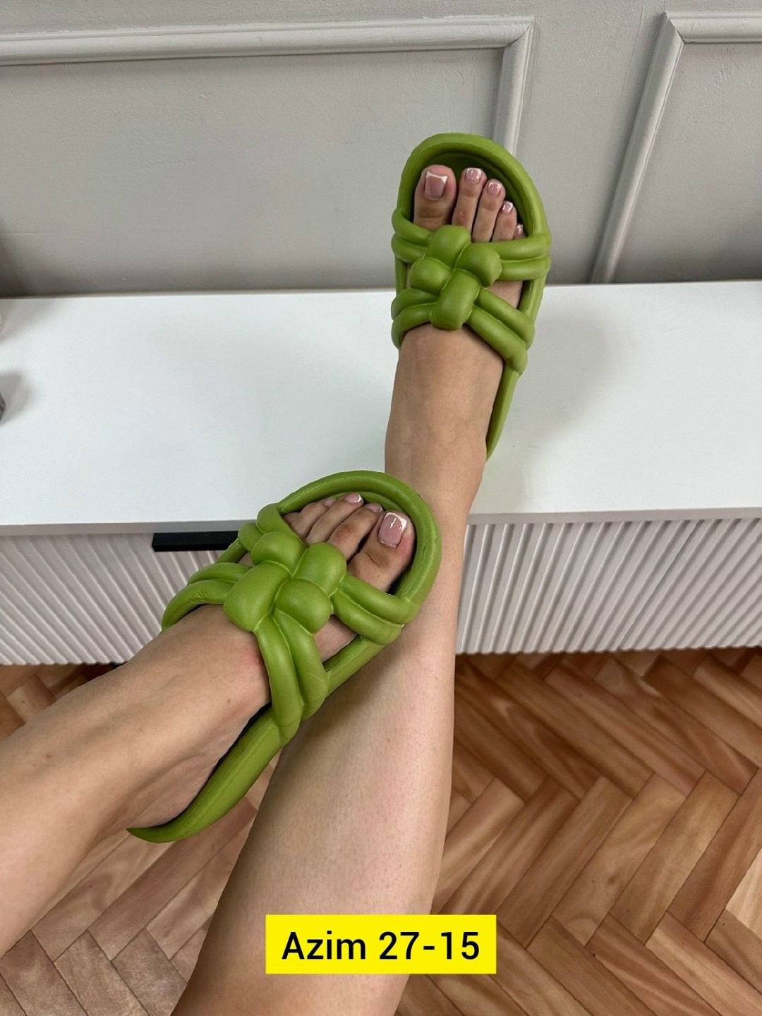 ,шлепанцы женские,шлепки женские,шлепанцы модные,летние тапочки