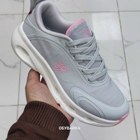 Кроссовки