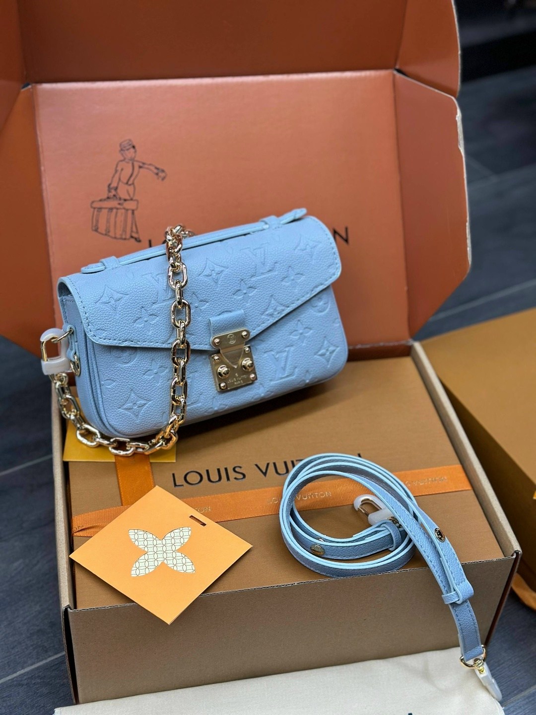 louis vuitton сумка на плечо,сумка женская louis vuitton,сумка louis vuitton,сумка через плечо средняя кросс-боди кожаная louis vuitton 462667657,модная сумка