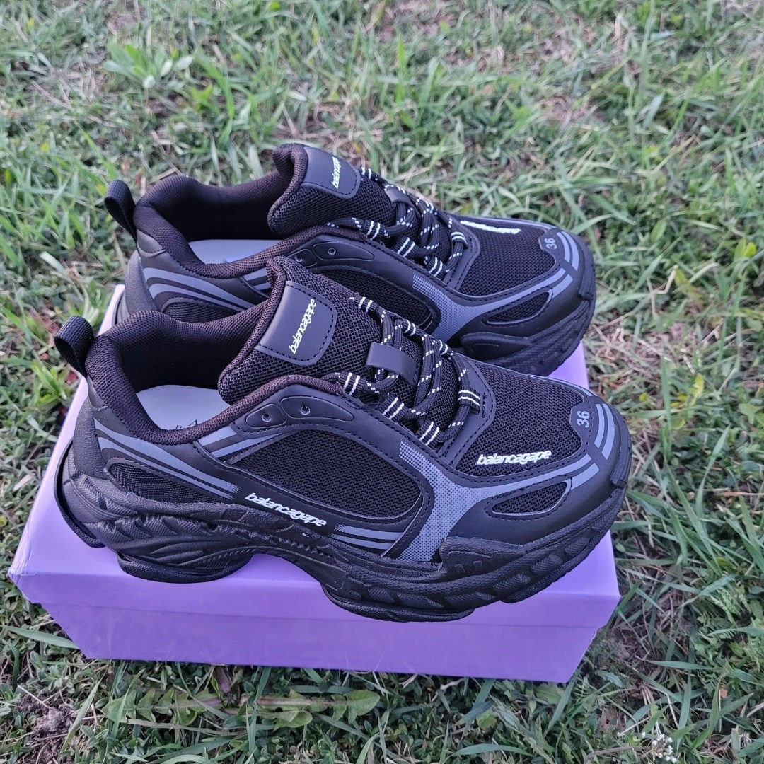мужские черные кроссовки balenciaga track 2,кроссовки баленсиага 3xl,кроссовки в стиле balenciaga 10xl black,кроссовки женские balenciaga,кроссовки balenciaga 3xl sneaker 'worn-out черный