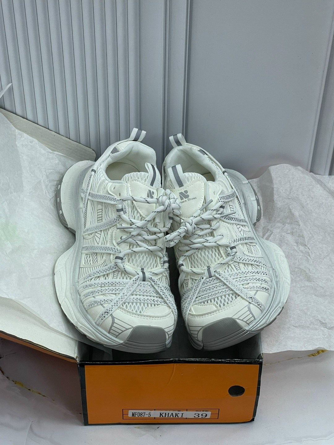 кроссовки balenciaga,кроссовки женские balenciaga,женские кроссовки balenciaga runner серебристые,женские кроссовки,кроссовки баленсиага женские оригинал