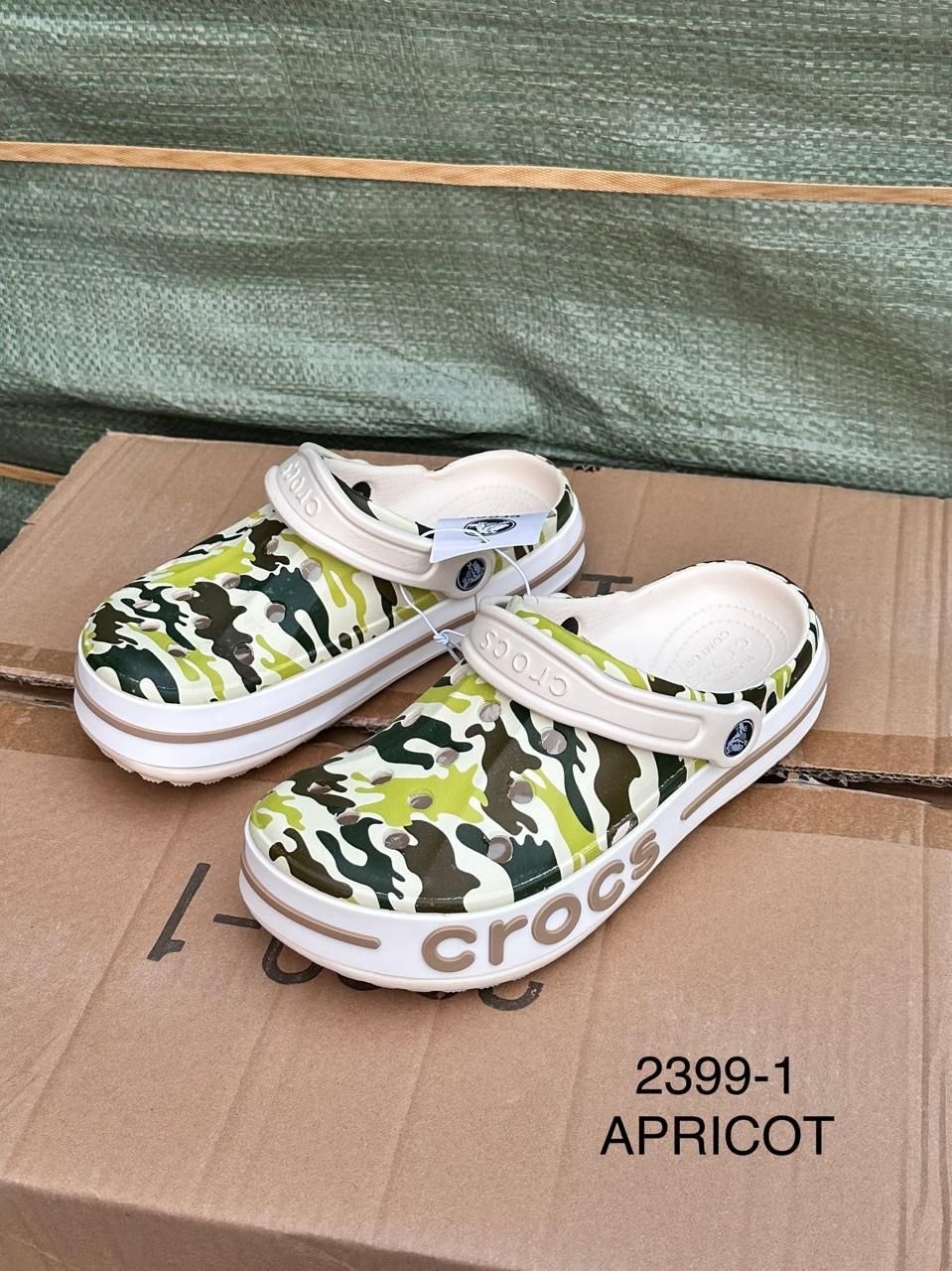 ,сабо crocs,крокс,crocs clog камо,сабо crocs bayaband clog