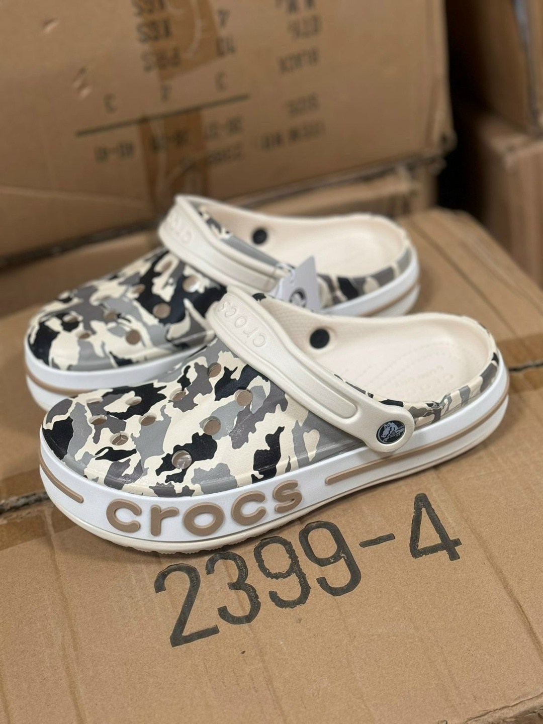 ,сабо crocs,крокс,crocs clog камо,сабо crocs bayaband clog