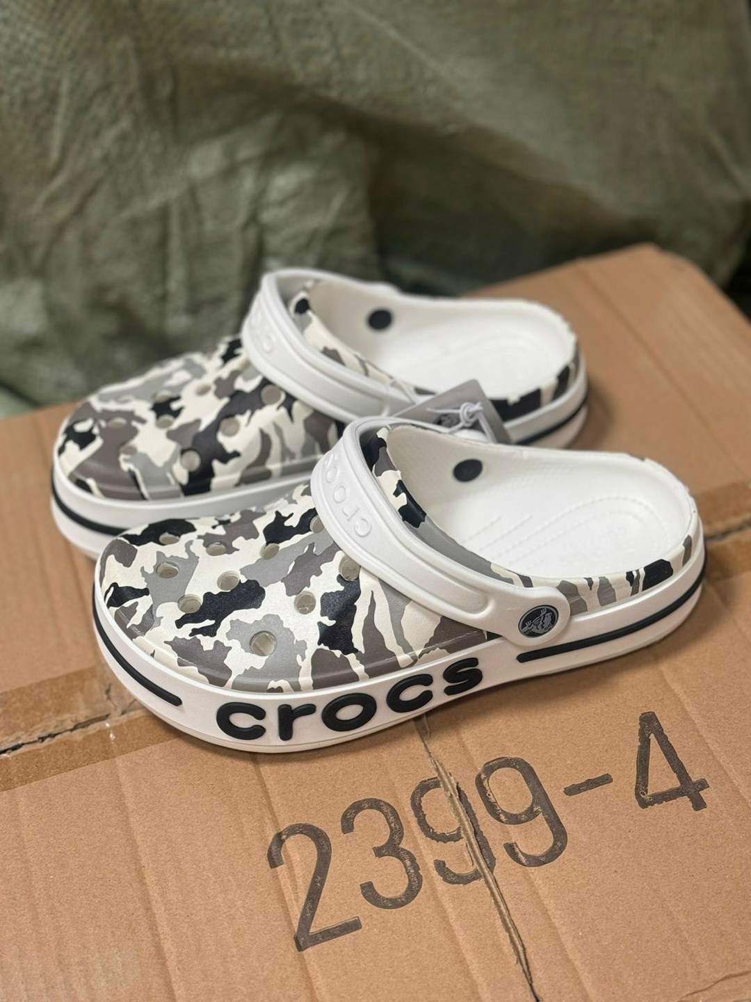,сабо crocs,крокс,crocs clog камо,сабо crocs bayaband clog