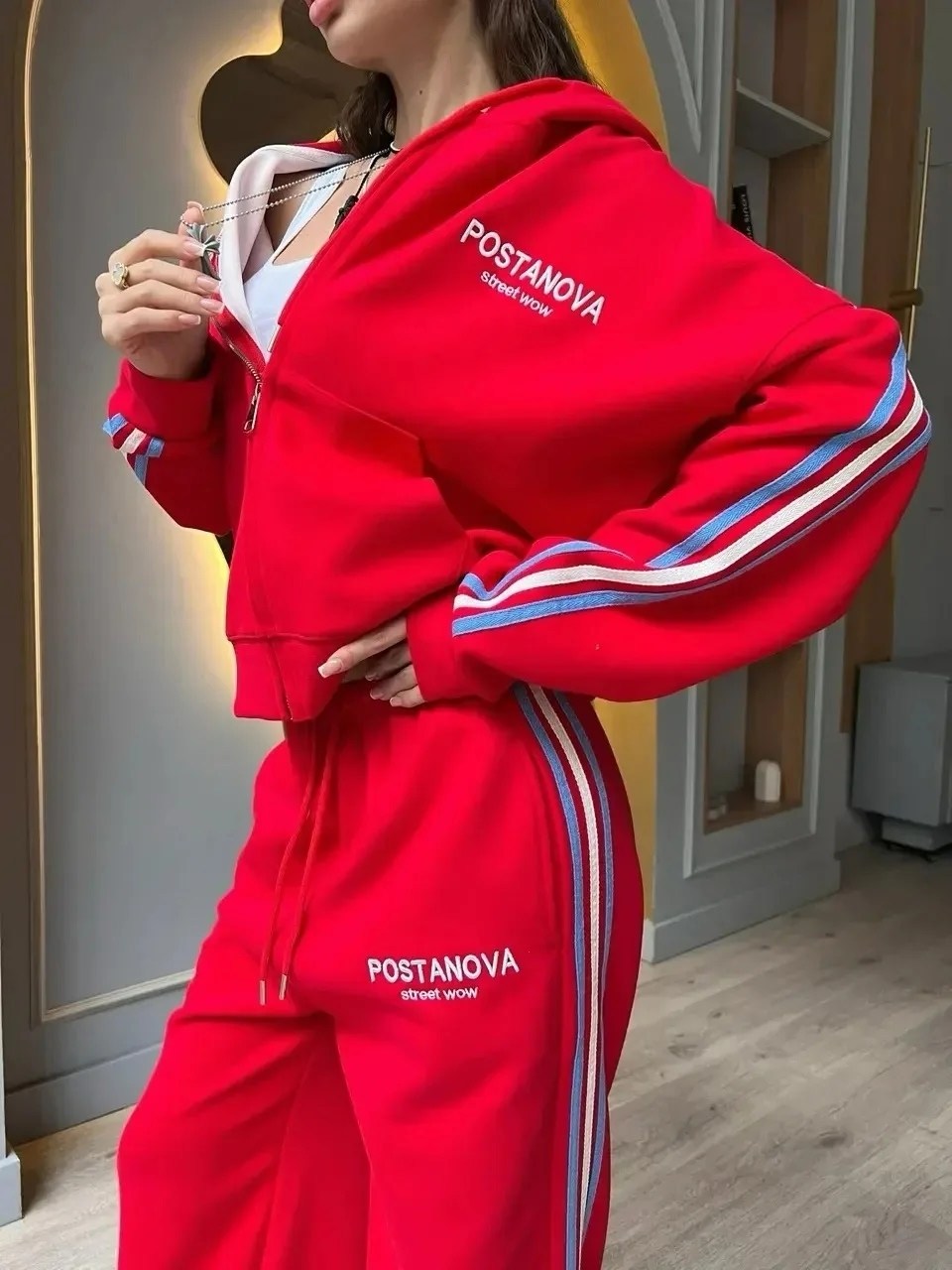 спортивный женский костюм,красные спортивные костюмы,спортивный костюм для женщин,костюм женский,спортивный костюм спортивные костюмы