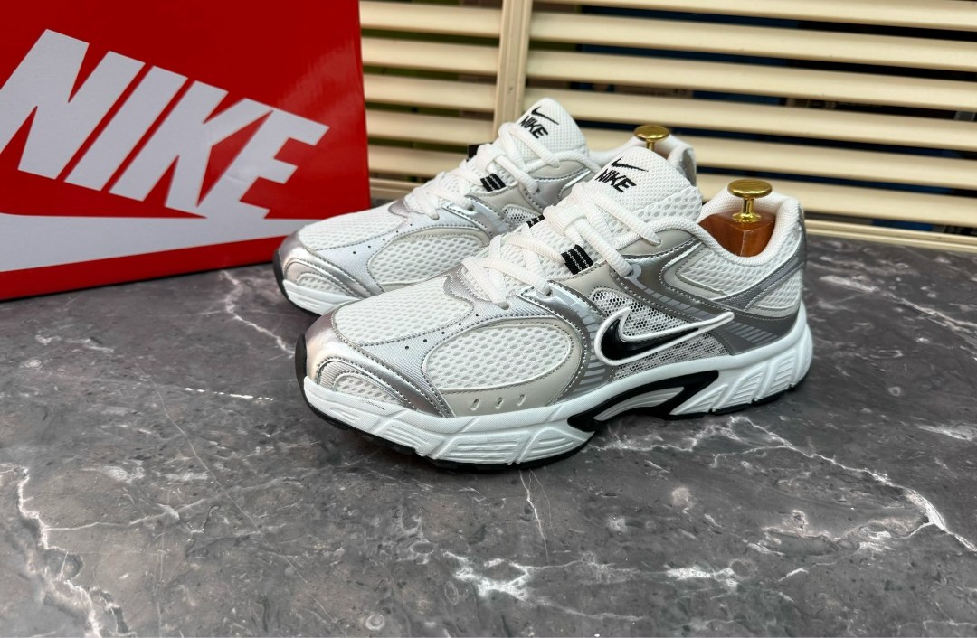 кроссовки nike,кроссовки nike v5 rnr white black silver,кроссовки v5 rnr nike,повседневные кроссовки,женские кроссовки