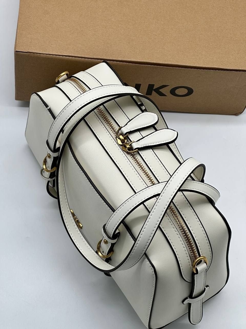 сумка pinko,женская сумка pinko,кожаная сумка,женская сумка,женская сумка тоут