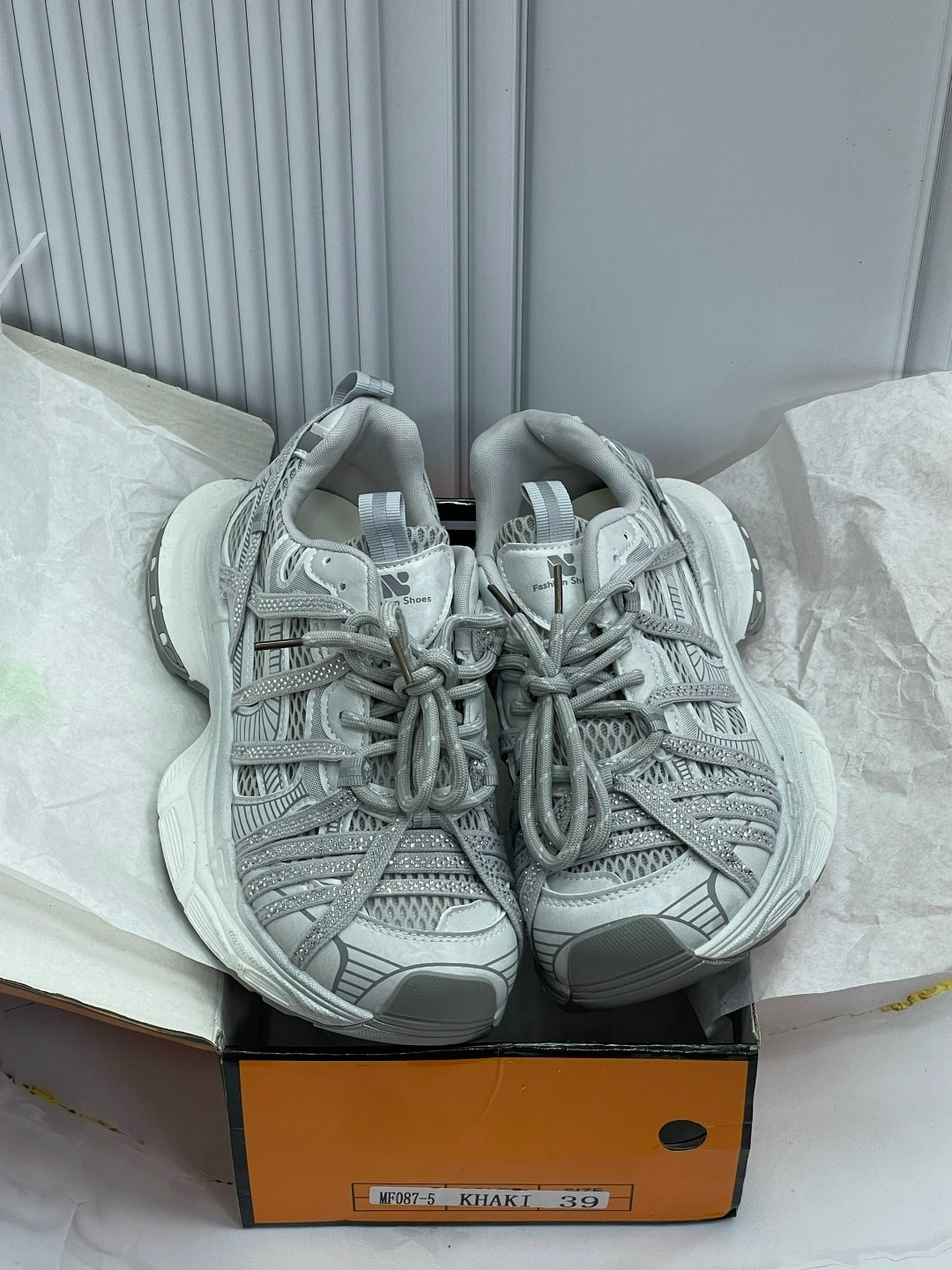 кроссовки balenciaga,кроссовки женские balenciaga,женские кроссовки balenciaga runner серебристые,женские кроссовки,кроссовки баленсиага женские оригинал