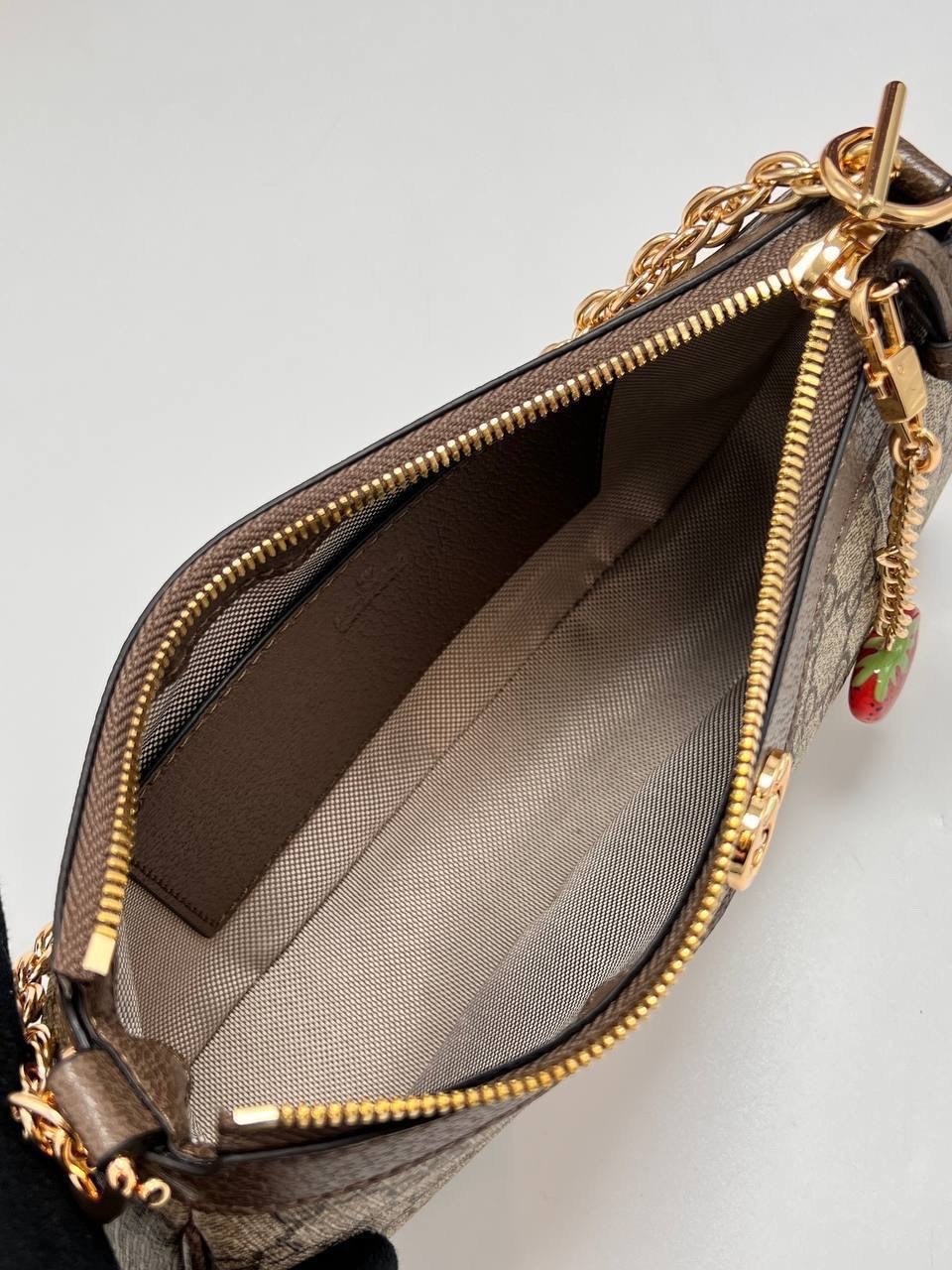 сумка женская gucci,сумка gucci,гуччи сумка,gucci сумка на плечо,сумка gucci ophidia