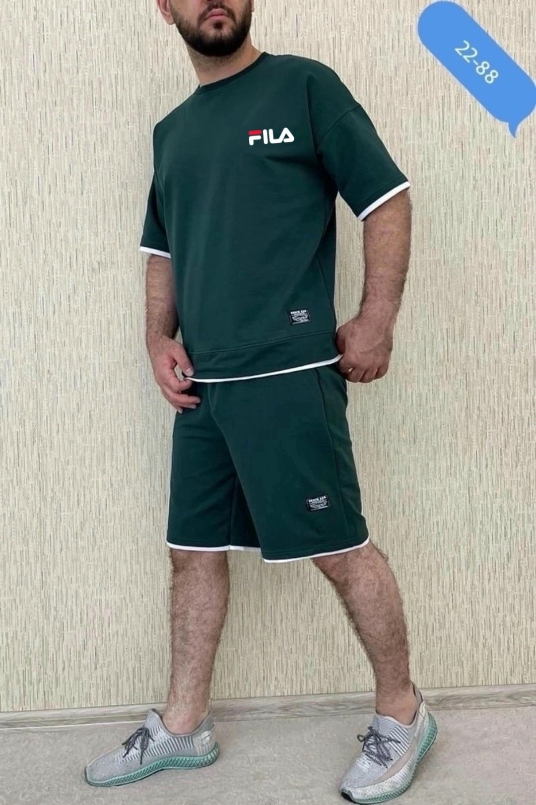 спортивный костюм с футболкой и шортами,костюм adidas,костюмы спортивные мужские,спортивный костюм для мужчин