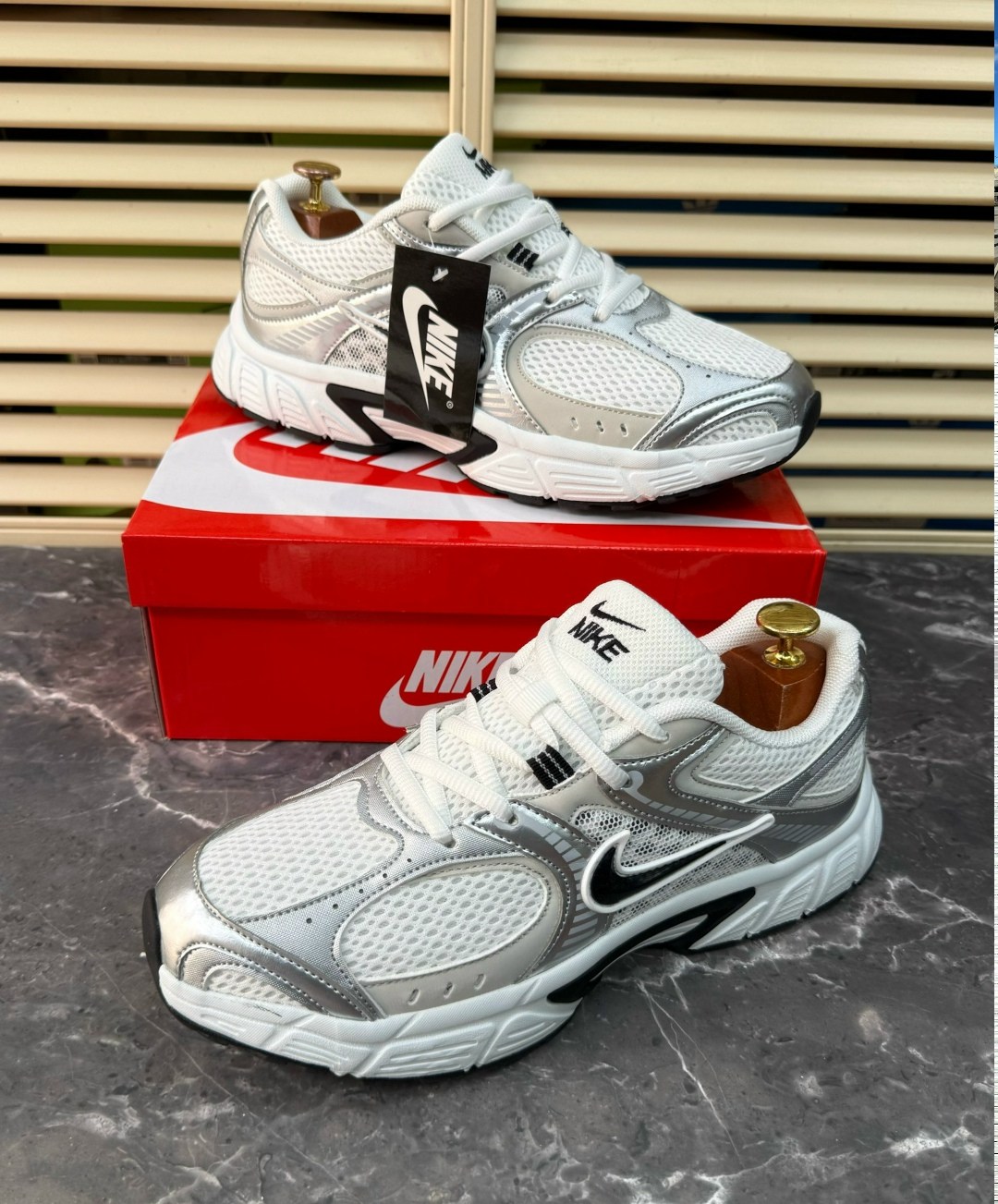 кроссовки nike,кроссовки nike v5 rnr white black silver,кроссовки v5 rnr nike,повседневные кроссовки,женские кроссовки