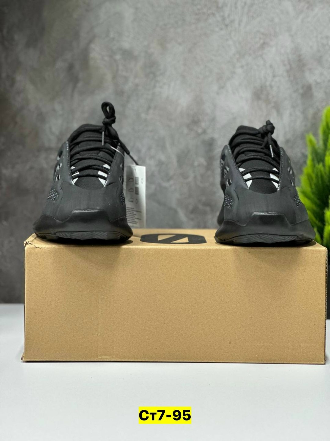 кроссовки adidas yeezy 700,кроссовки adidas yeezy boost 700,adidas yeezy boost 700 v 3,adidas yeezy boost 700,adidas yeezy boost 700 v3