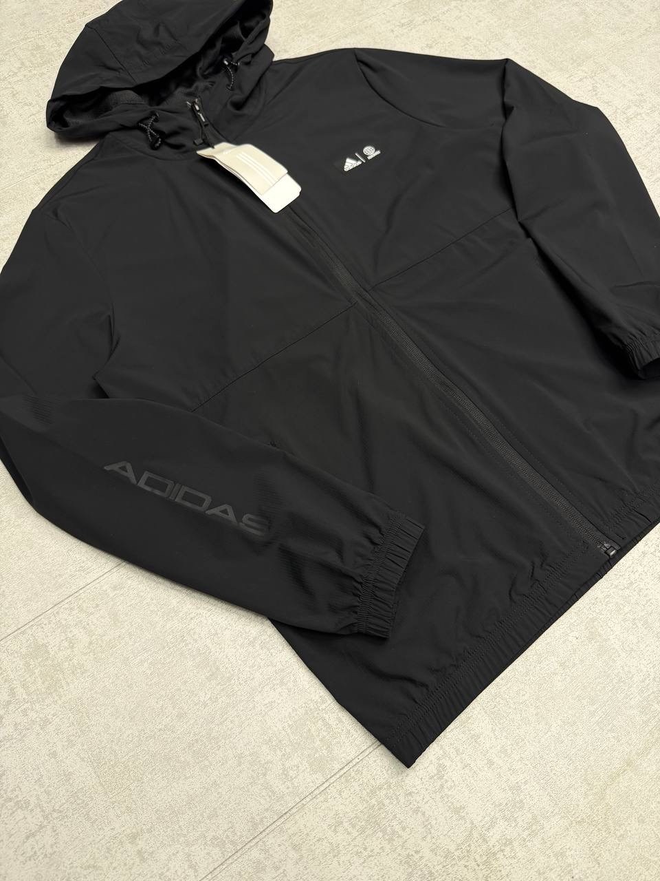 куртка ветровка adidas,куртка terrex мужская черная adidas,спортивные костюмы адидас,ветровка адидас sportswear,куртка adidas utilitas