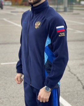 Костюм