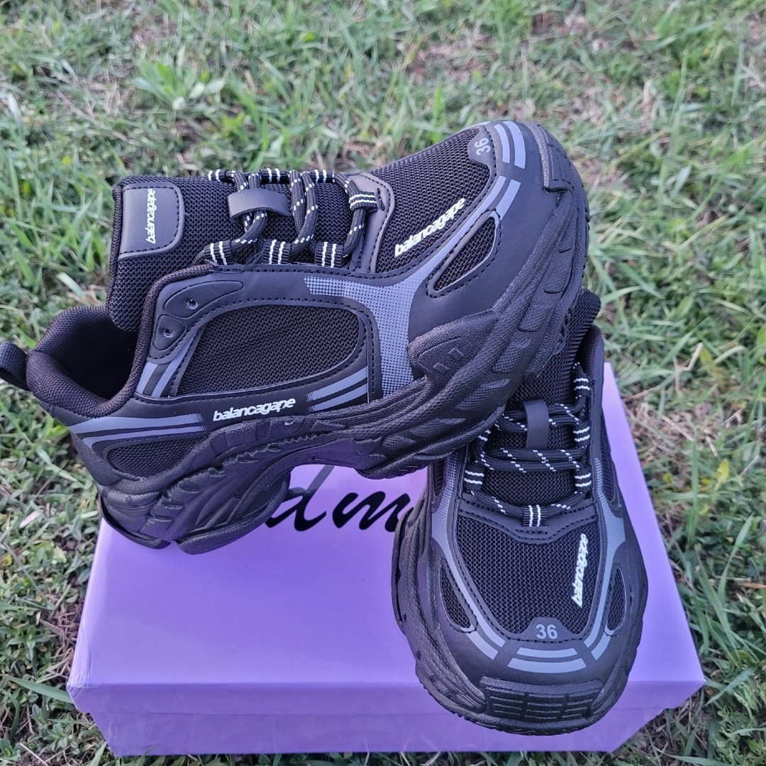мужские черные кроссовки balenciaga track 2,кроссовки баленсиага 3xl,кроссовки в стиле balenciaga 10xl black,кроссовки женские balenciaga,кроссовки balenciaga 3xl sneaker 'worn-out черный