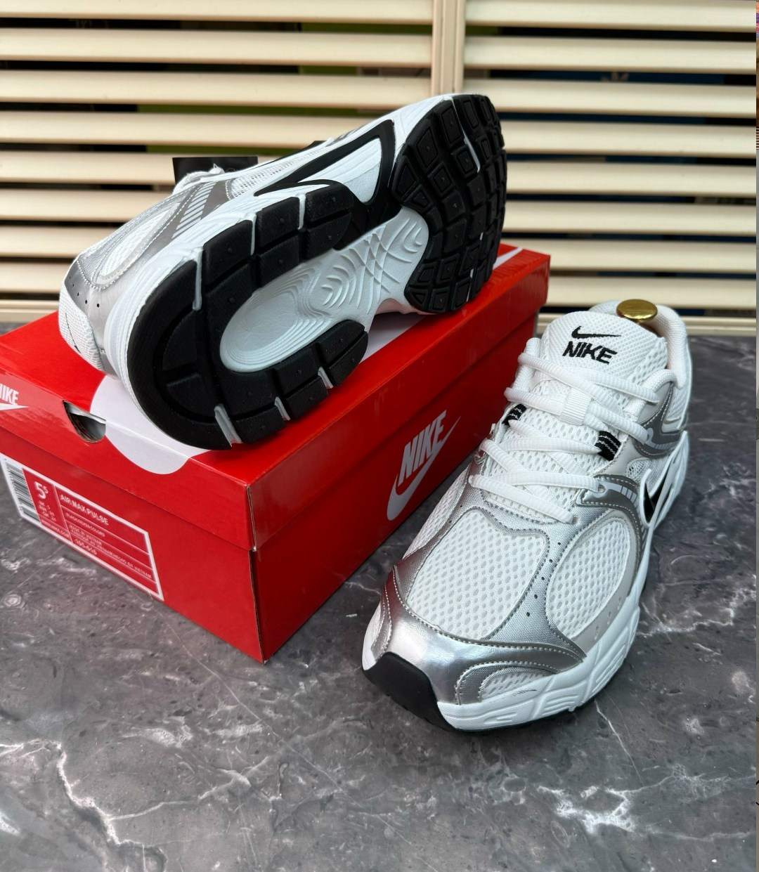 кроссовки nike,кроссовки nike v5 rnr white black silver,кроссовки v5 rnr nike,повседневные кроссовки,женские кроссовки