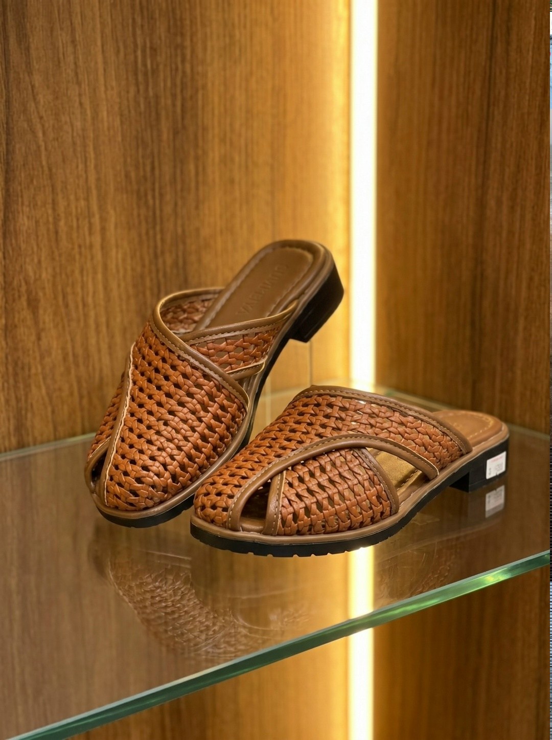 ,боттега венета коричневые шлепанцы,шлепанцы massimo dutti,bottega veneta лоферы,мюли массимо дутти
