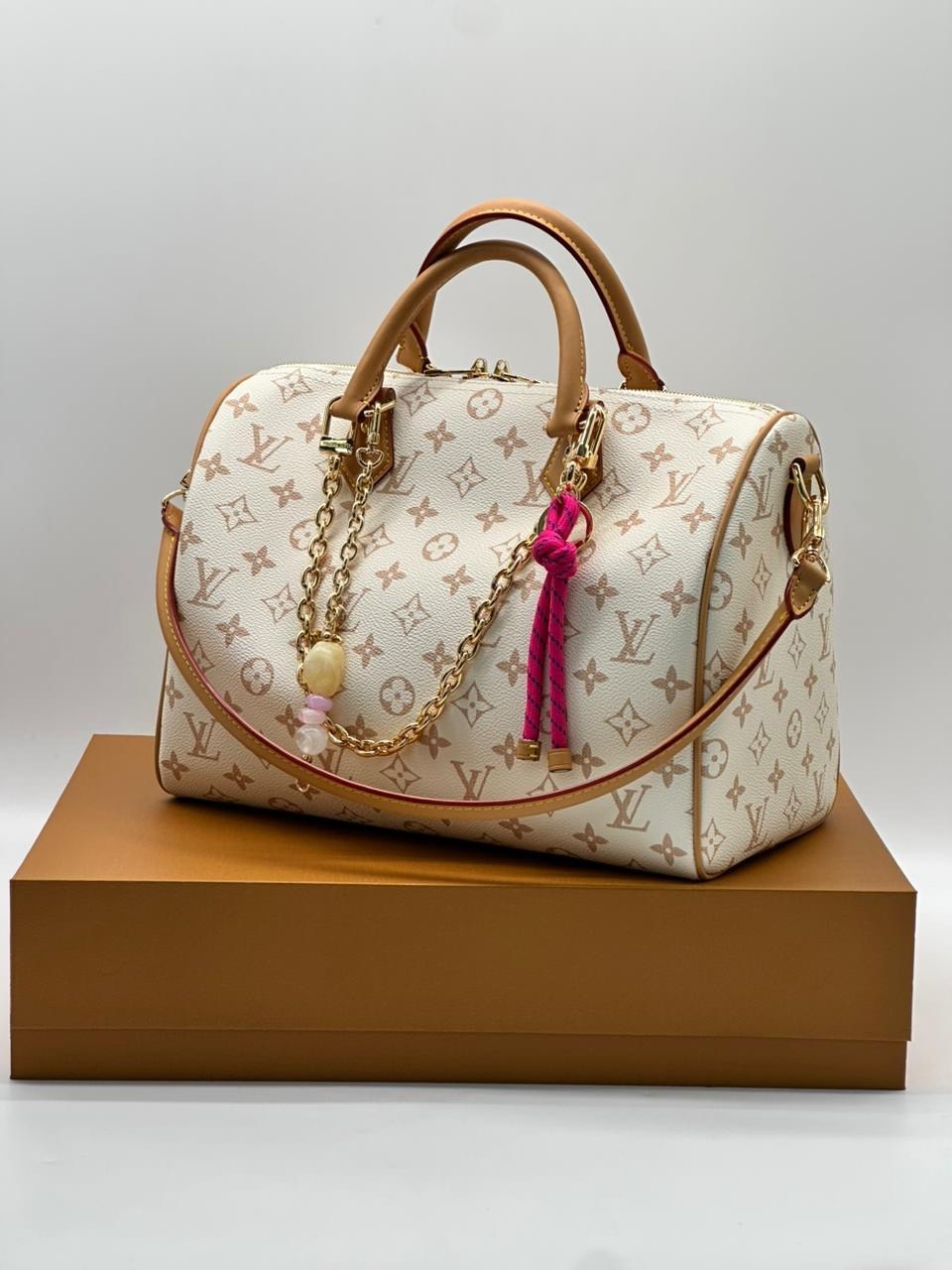 луи виттон сумка,сумки луи виттон мультиколор,сумка louis vuitton,сумка луи витон женская,сумка луи виттон белая