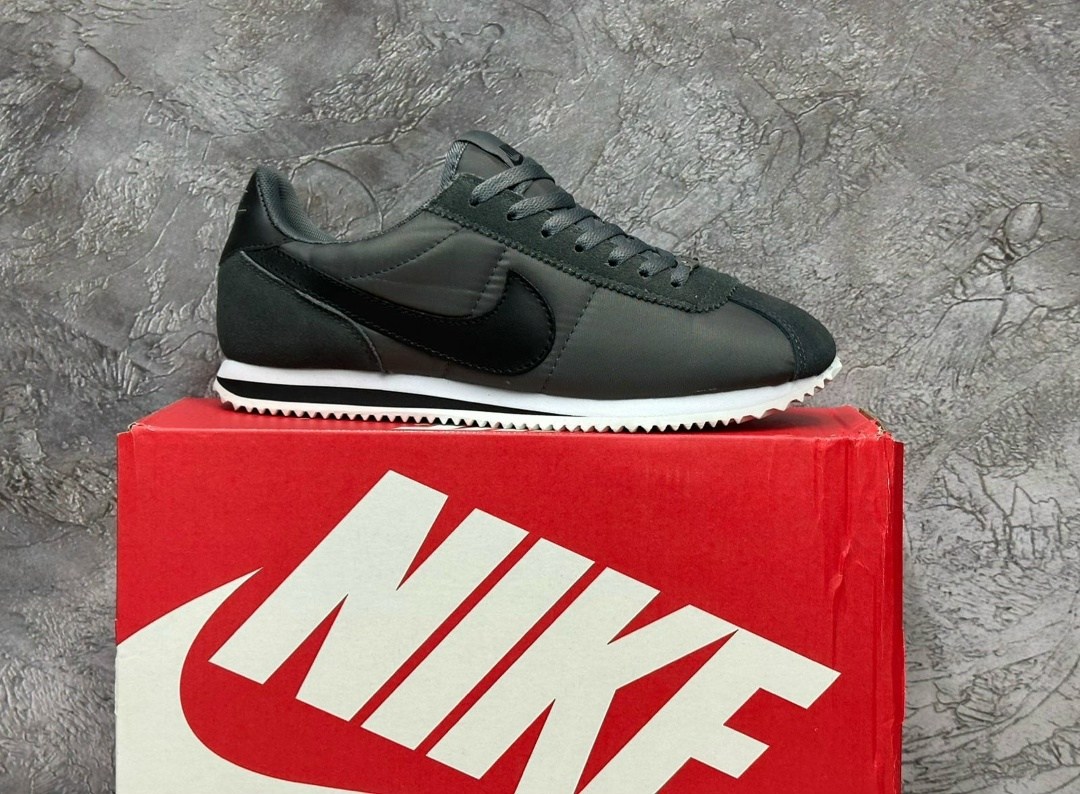 nike classic cortez,nike cortez classic leather,nike cortez black,кроссовки мужские nike cortez black,кроссовки nike cortez