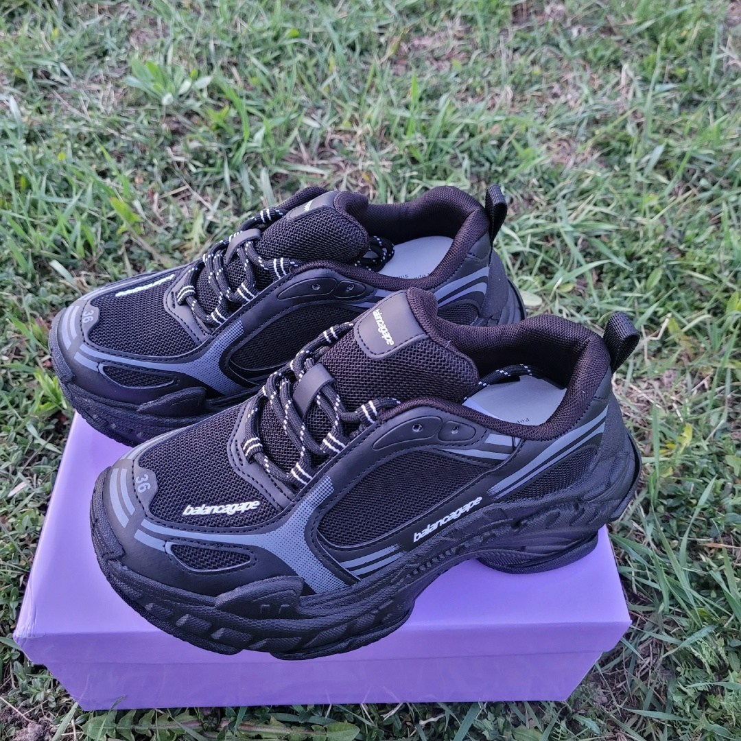 мужские черные кроссовки balenciaga track 2,кроссовки баленсиага 3xl,кроссовки в стиле balenciaga 10xl black,кроссовки женские balenciaga,кроссовки balenciaga 3xl sneaker 'worn-out черный