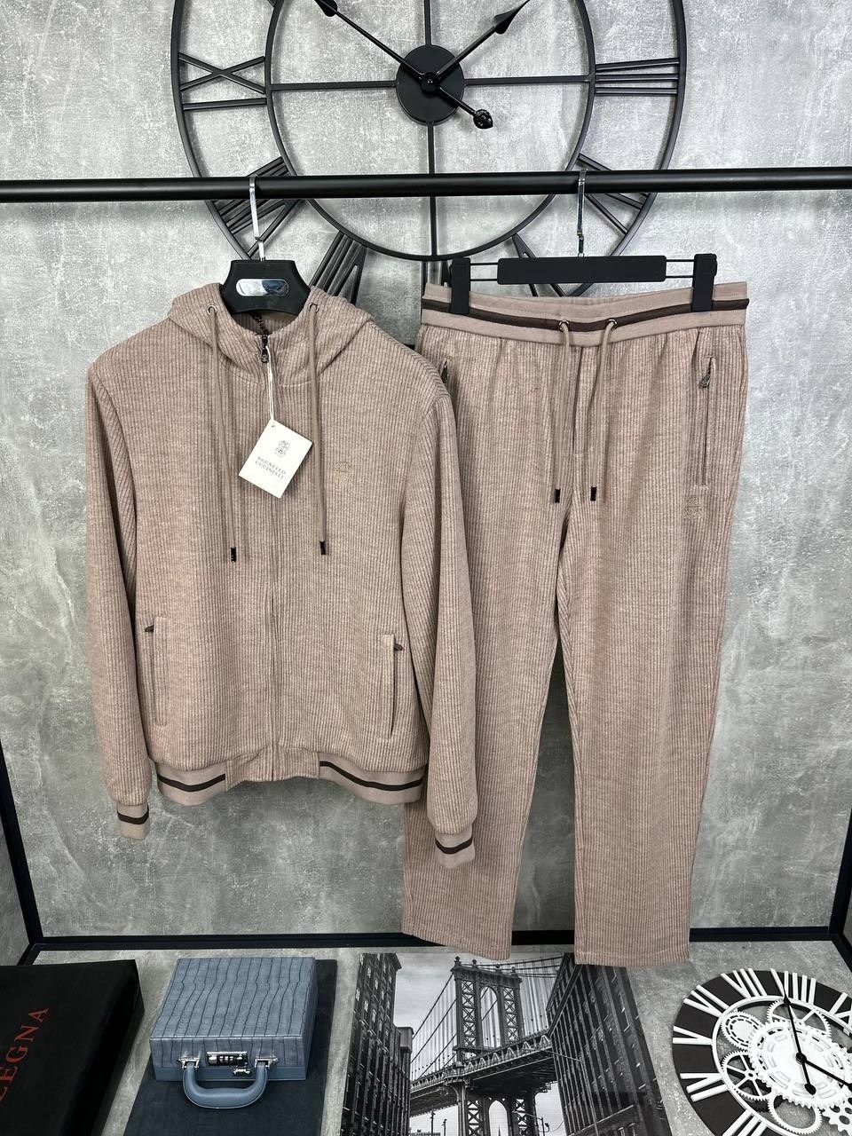 бархатный спортивный костюм мужской армани,спортивный костюм bikkembergs,велюровый костюм мужской zegna premium,велюровый костюм,мужские спортивные костюмы