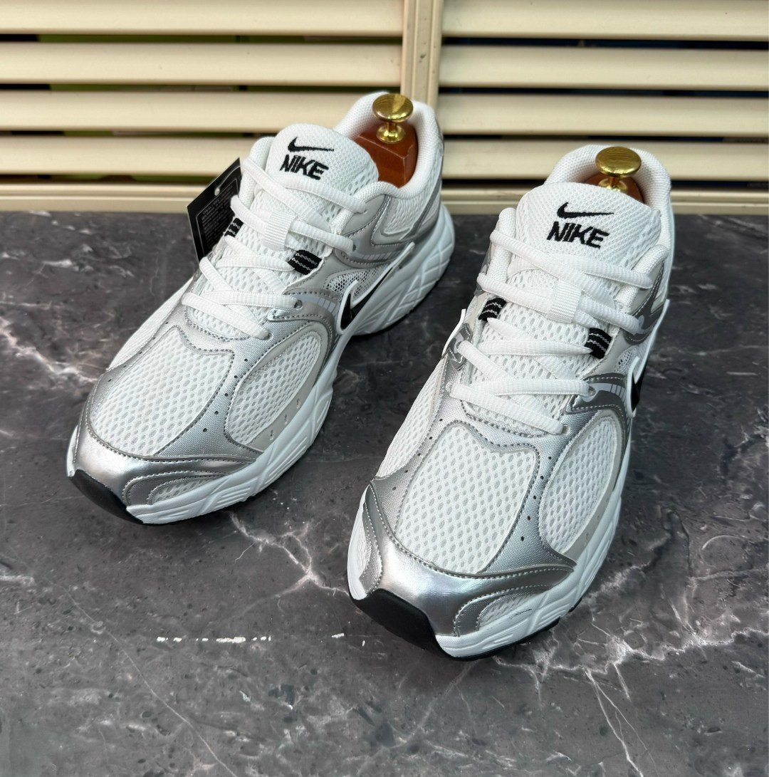 кроссовки nike,кроссовки nike v5 rnr white black silver,кроссовки v5 rnr nike,повседневные кроссовки,женские кроссовки