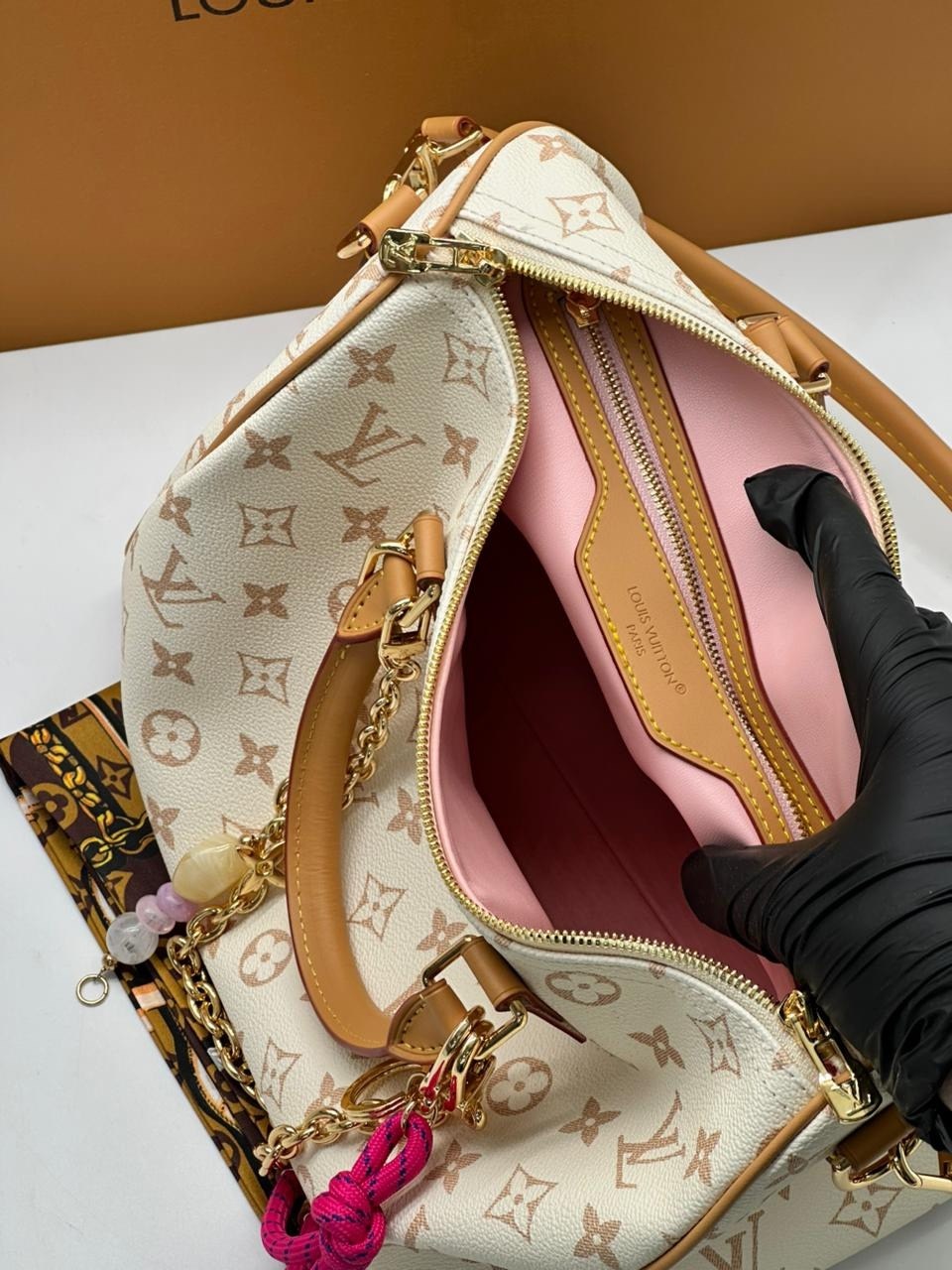 луи виттон сумка,сумки луи виттон мультиколор,сумка louis vuitton,сумка луи витон женская,сумка луи виттон белая