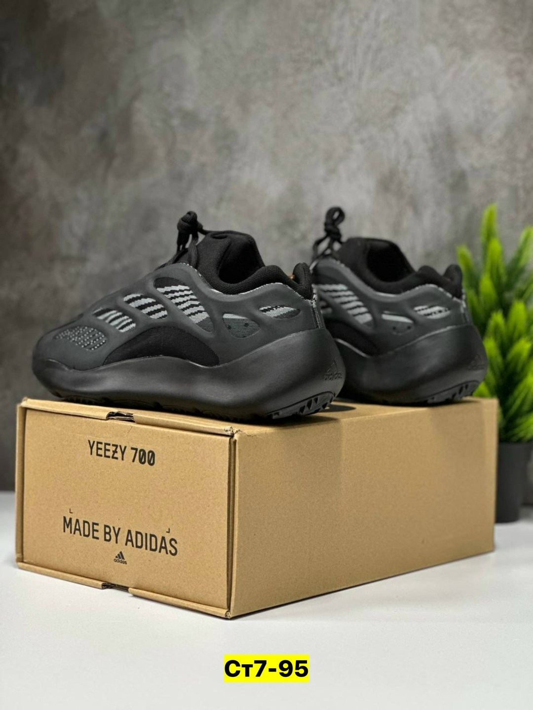 кроссовки adidas yeezy 700,кроссовки adidas yeezy boost 700,adidas yeezy boost 700 v 3,adidas yeezy boost 700,adidas yeezy boost 700 v3