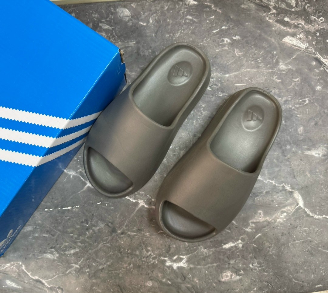 шлепанцы adidas yeezy slide,сланцы адидас yeezy,adidas yeezy slide,сланцы adidas yeezy slide,сланцы adidas