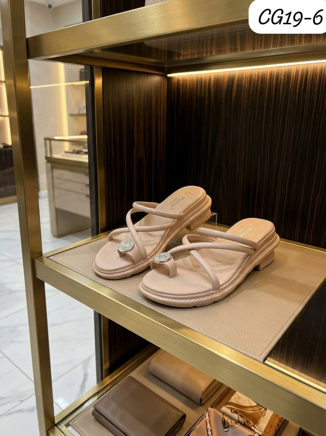 ,шлепанцы женские,шлепанцы crocs comfort женские,рандеву шлепки,шлепанцы женские пляжные
