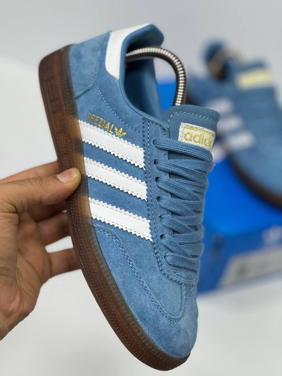 адидас кроссовки специал spezial,кроссовки adidas spezial,кроссовки adidas spezial голубые,кроссовки adidas spezial handball blue,кроссовки adidas spezial sky blue / gum