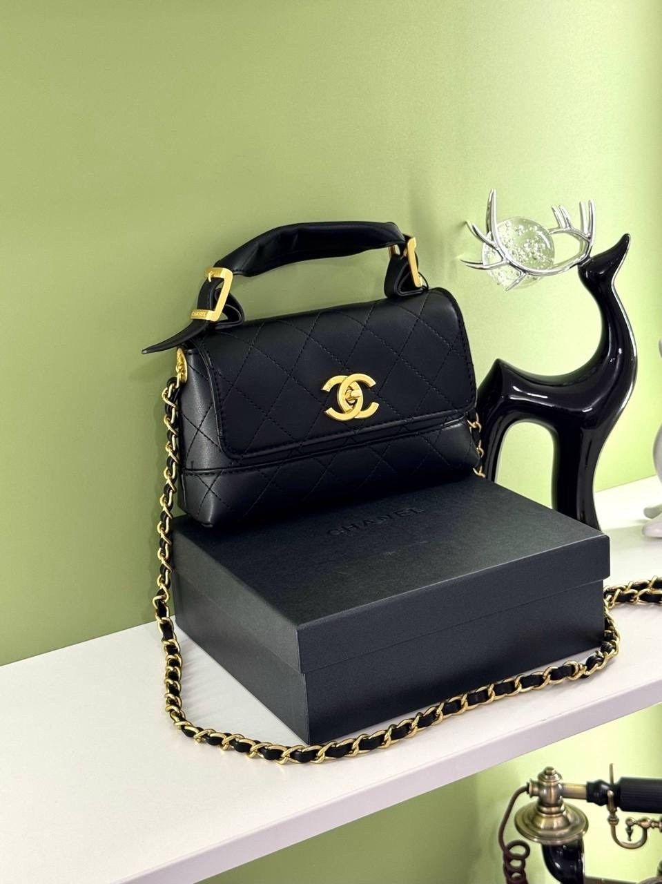 сумка chanel,сумка женская chanel,сумка шанель,сумка шанель белая,сумка на плечо chanel
