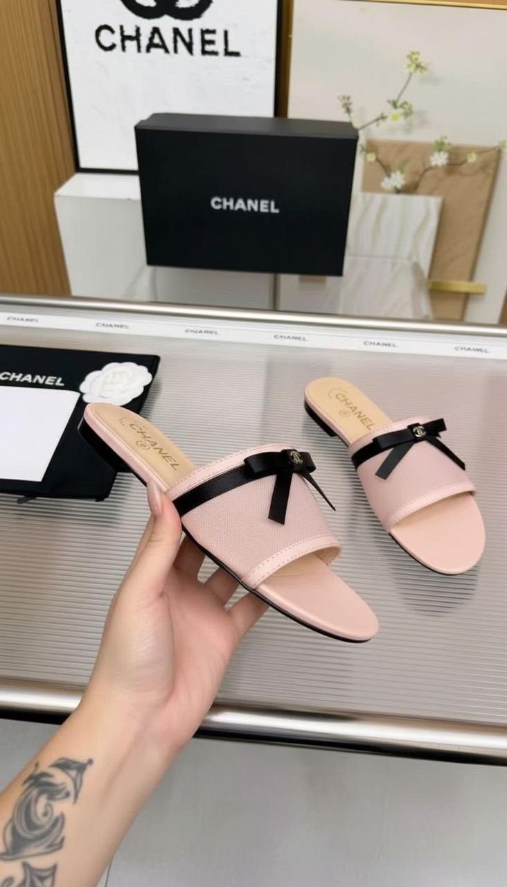 шлепанцы chanel,тапочки chanel женские,тапочки chanel,chanel шлепанцы женские,тапочки для женщин в стиле chanel