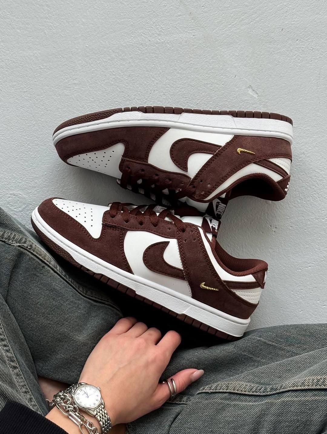 кроссовки sb dunk low nike,кроссовки dunk low nike sportswear темно-красный,кроссовки nike dunk low,dunk low nike,кроссовки найк nike dunk low cacao wow